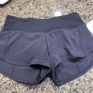 NWT Lululemon Speed up short 2.5” size 2 black